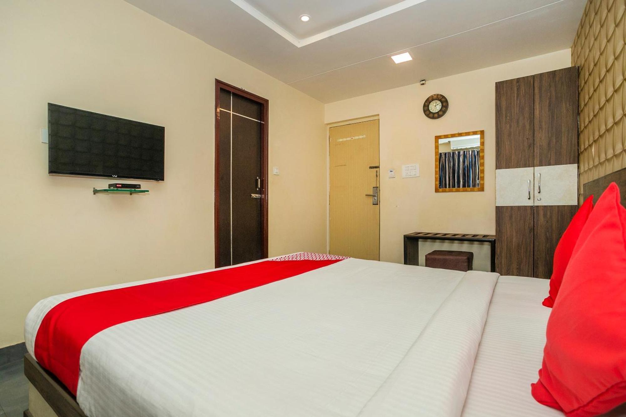 Super Collection O Indian Suites Near Sitara Restaurant Bangalore Exterior photo