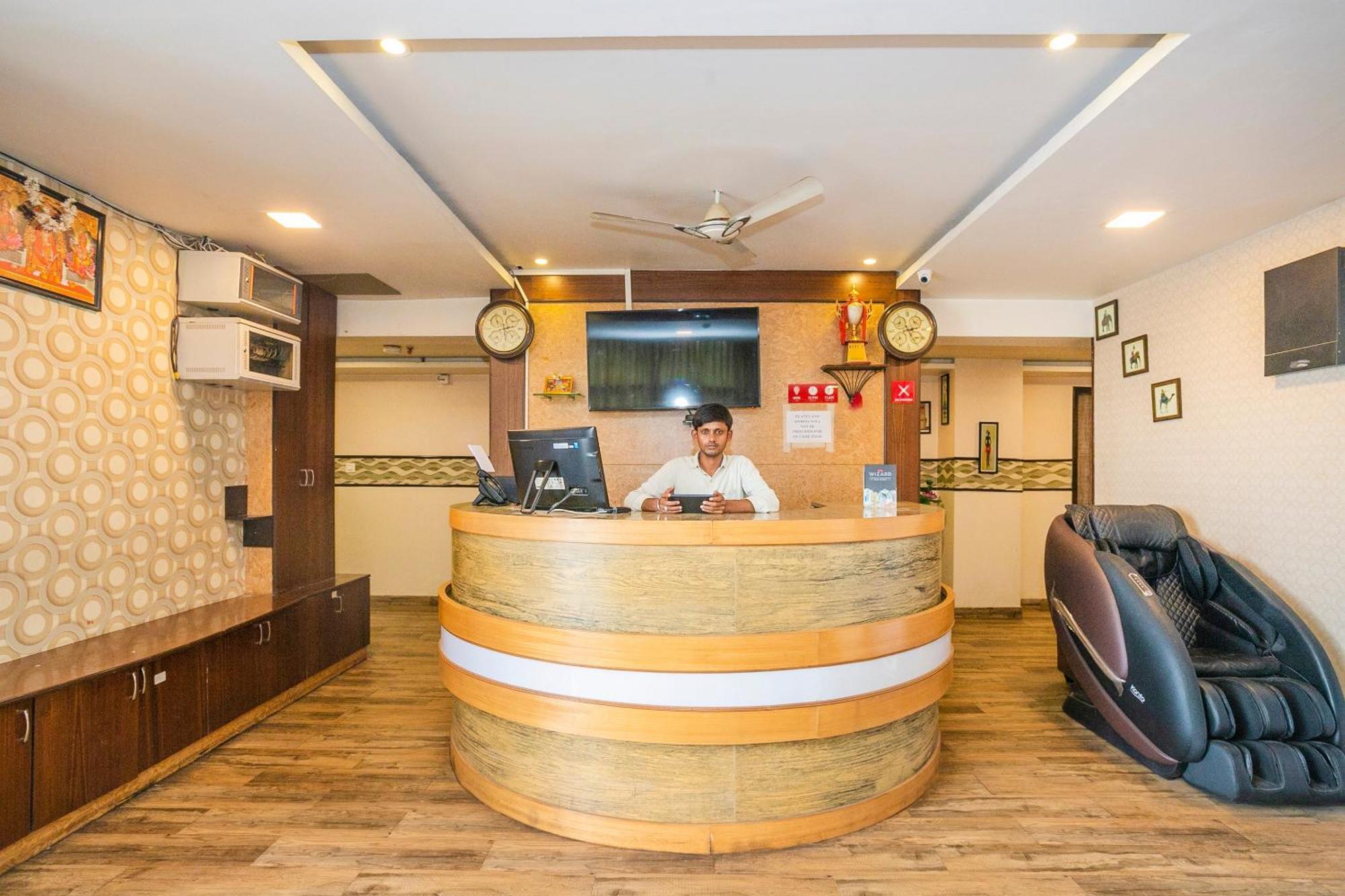 Super Collection O Indian Suites Near Sitara Restaurant Bangalore Exterior photo